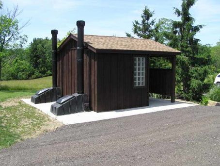 Camps600 Toilet-Building